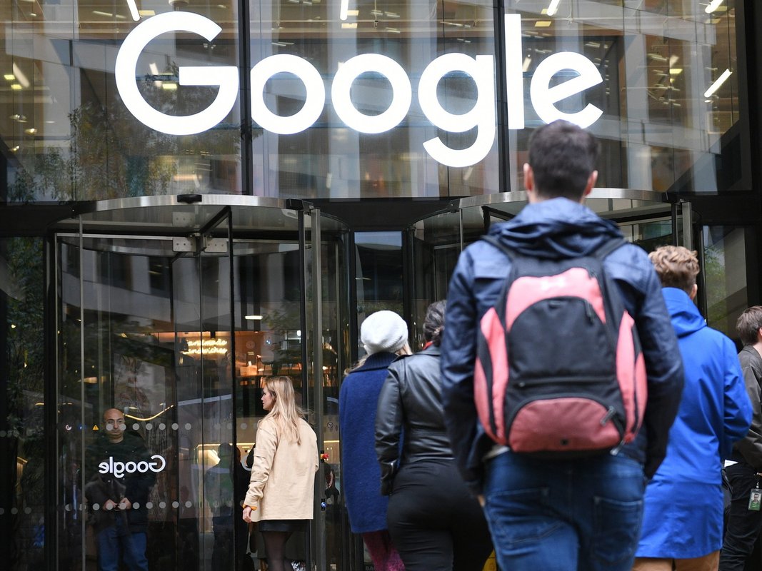 Google's status as the dream tech job is changing.: FOMO over AI salaries is only one reason why.