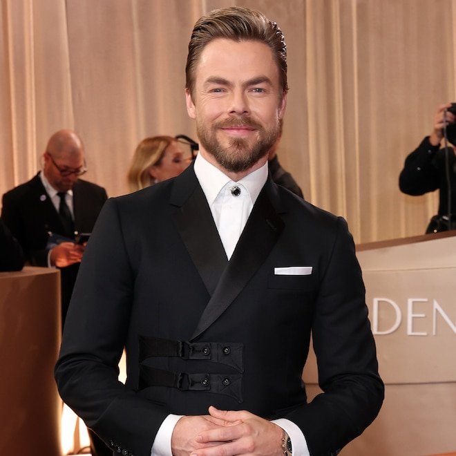 Derek Hough, Bebek Sevinciyle İlk Kez Kamuoyuna Çıktı