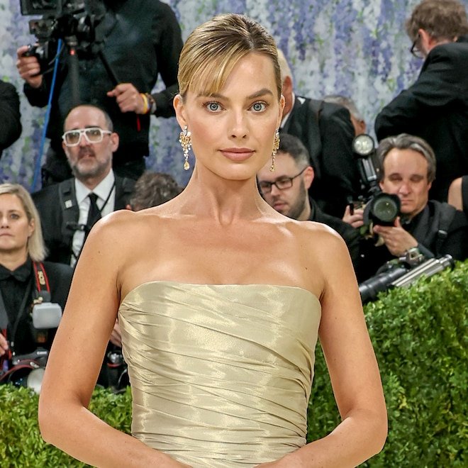 Why Margot Robbie's Met Gala 2026 Dress Took Chanel 761 Hours