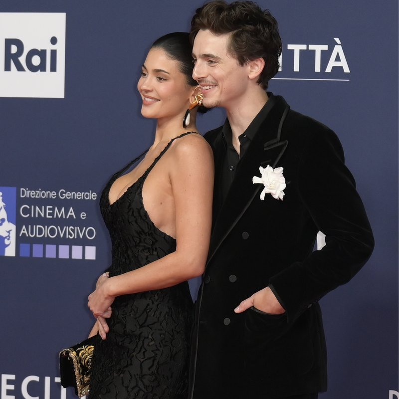 "Ödülünü Kylie Jenner’a adadı"