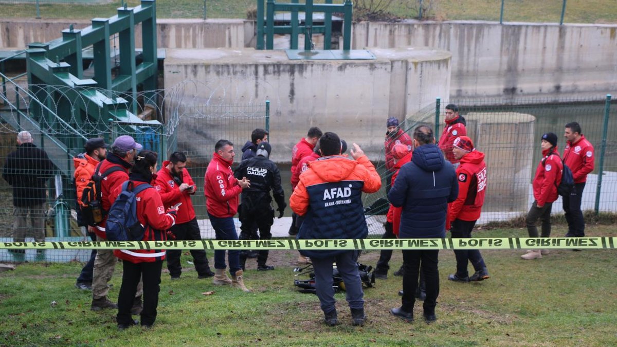 Porsuk Çayı'nda kaybolan öğretmenin cansız bedeni keşfedildi
