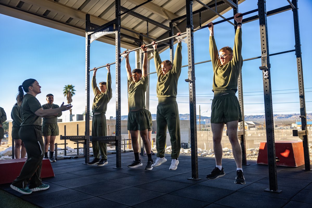 Can't do a pull-up? This Marine colonel told us how to get your first rep