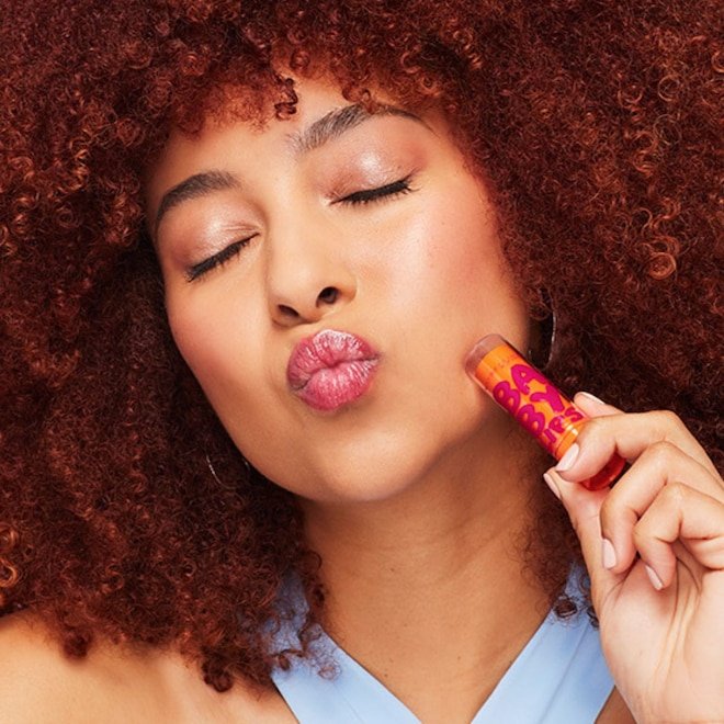 Maybelline Is Bringing Back 2016 Beauty(Yes, Really!)