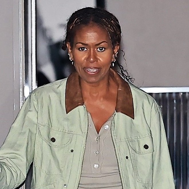 Malia Obama, Sasha Obama Have Girls': Night Out With Mom Michelle Obama