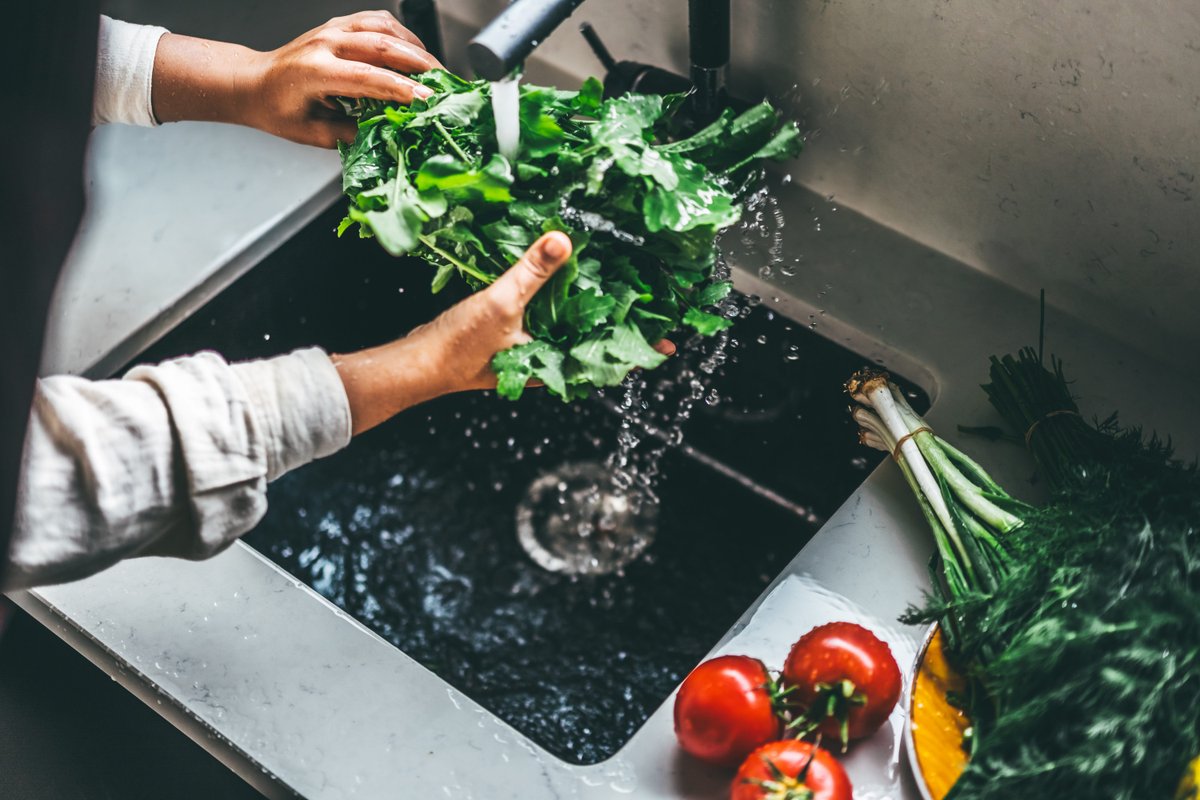 A parasite that causes diarrhea has been detected in 31 states: How to prepare food and what to avoid