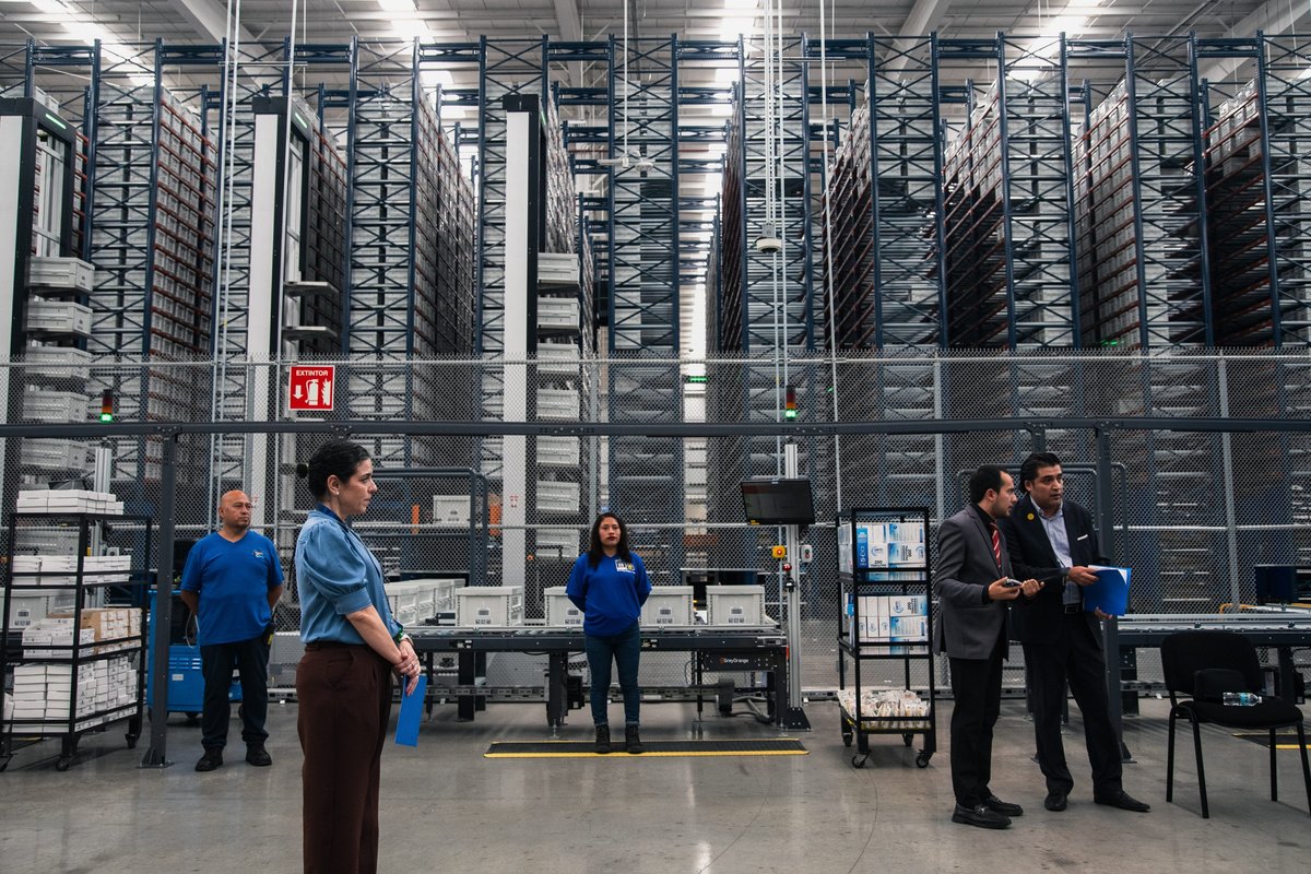 Walmart's AI-powered warehouses are slashing the time it takes store employees to unload trucks