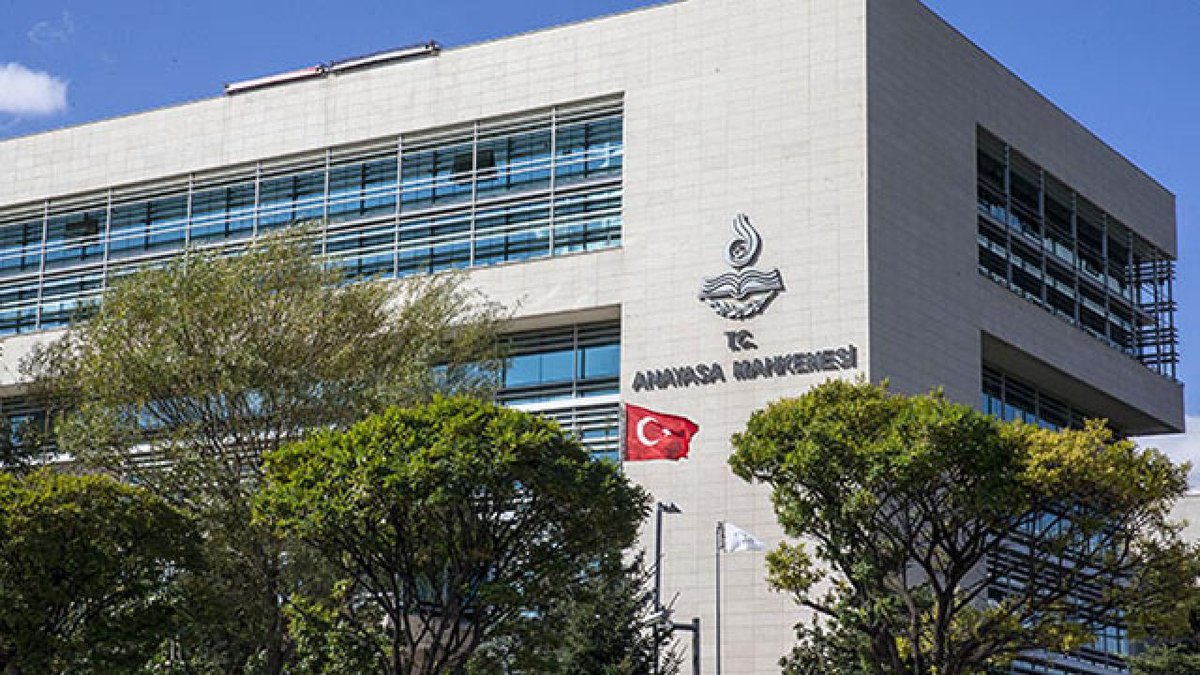 AYM, çocuğun üstün yararı gözetilmeden verilen iade kararını hak ihlali saydı