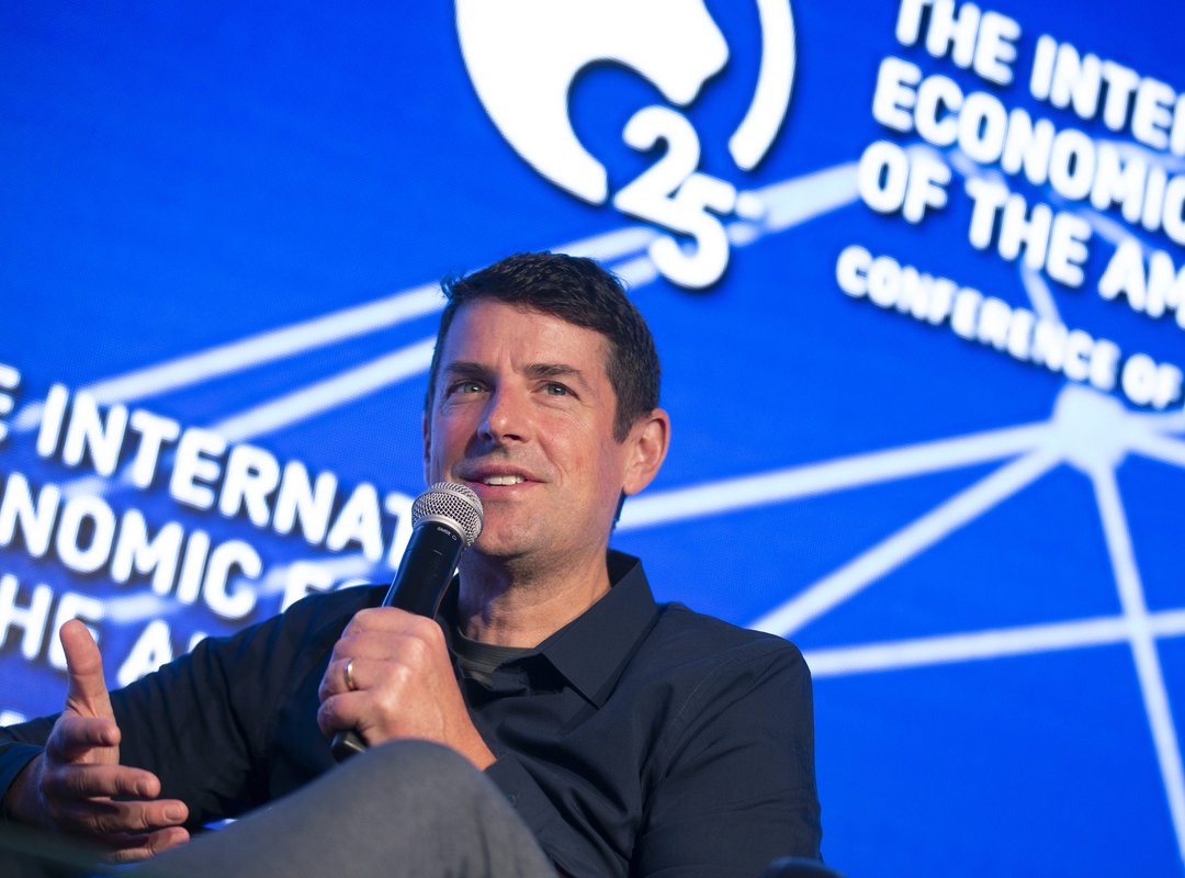 Ex-Tesla president says he mimicked Domino's: online pizza ordering to boost sales