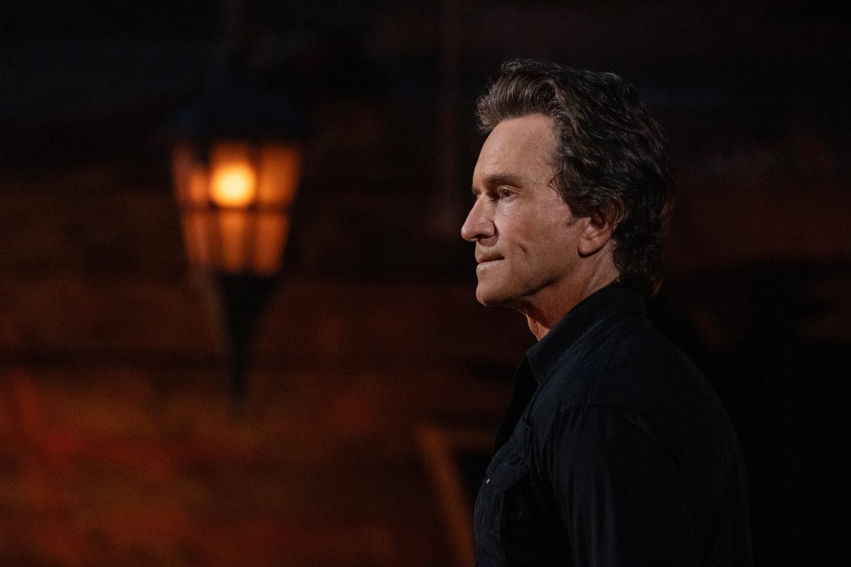 'Survivor' host Jeff Probst spends his downtime watching real-life police interrogation videos
