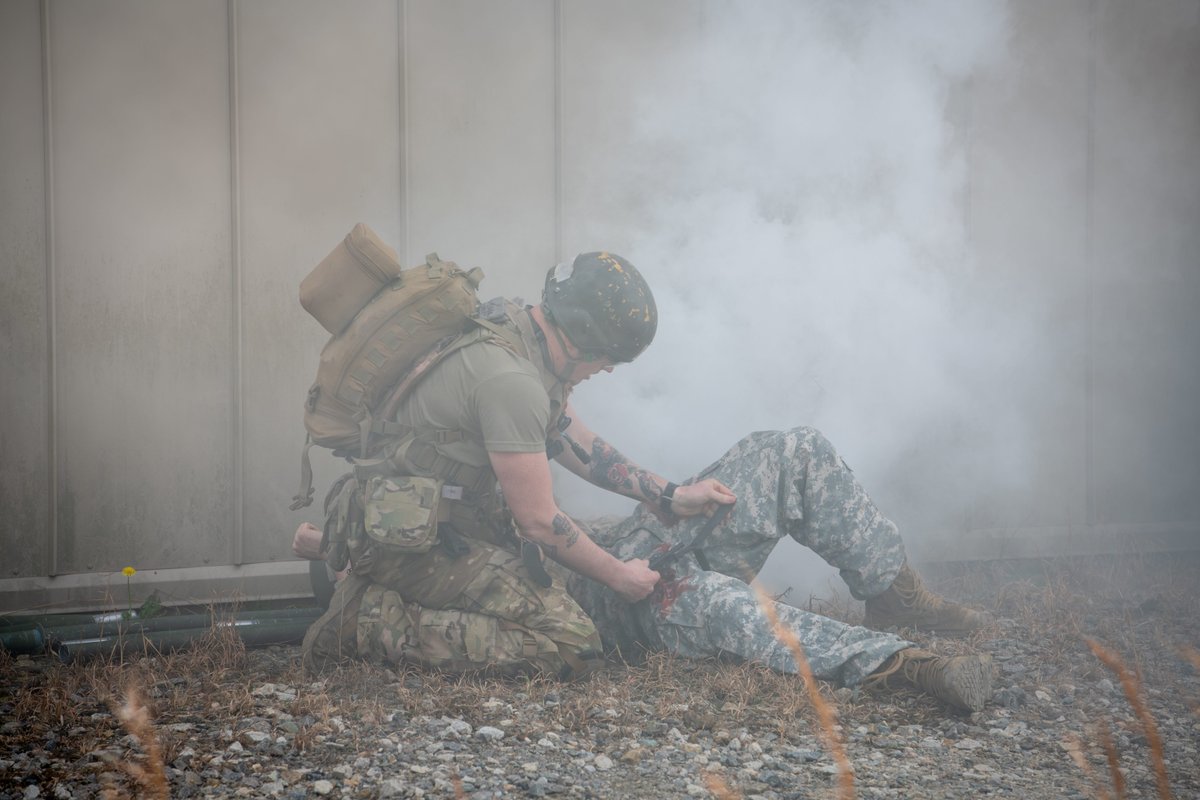 The war in Ukraine is exposing the dangers of prolonged tourniquet use. US special operations medics are adapting.