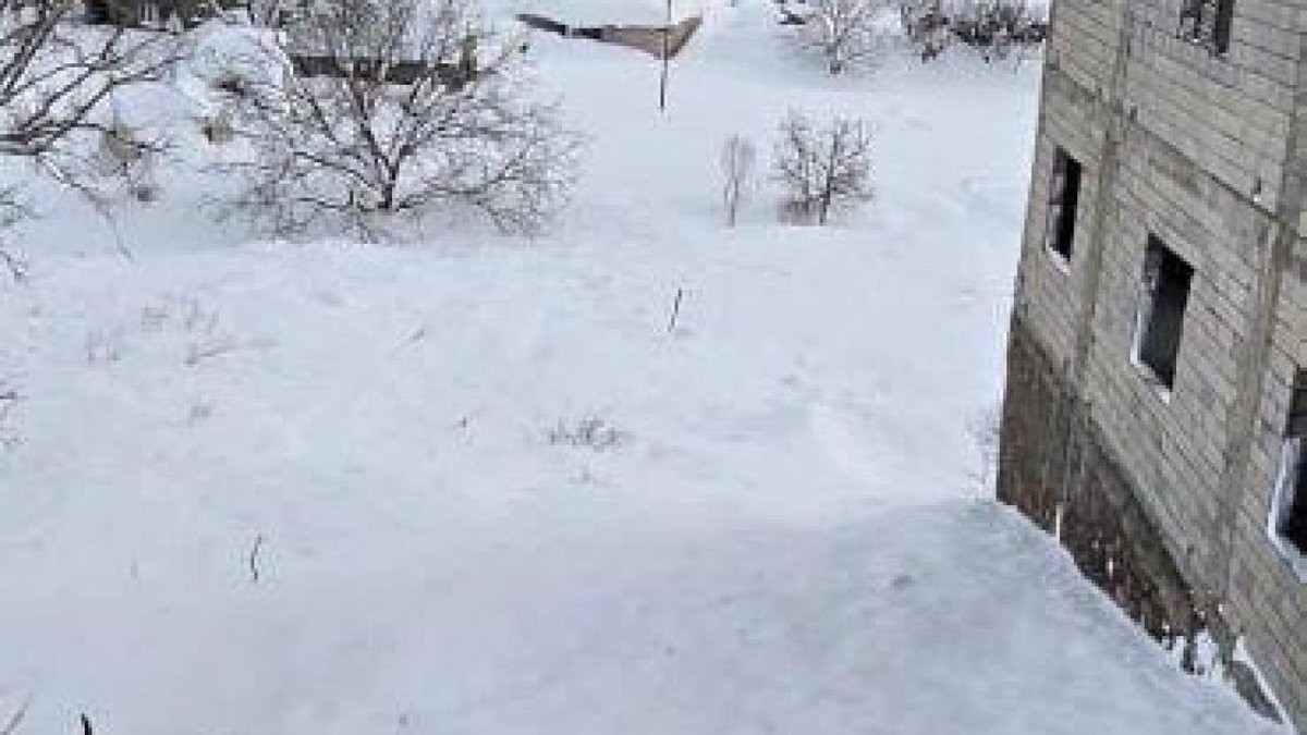 "Şırnak'ta çığ altında kalan: beş kişi başarıyla kurtarıldı"