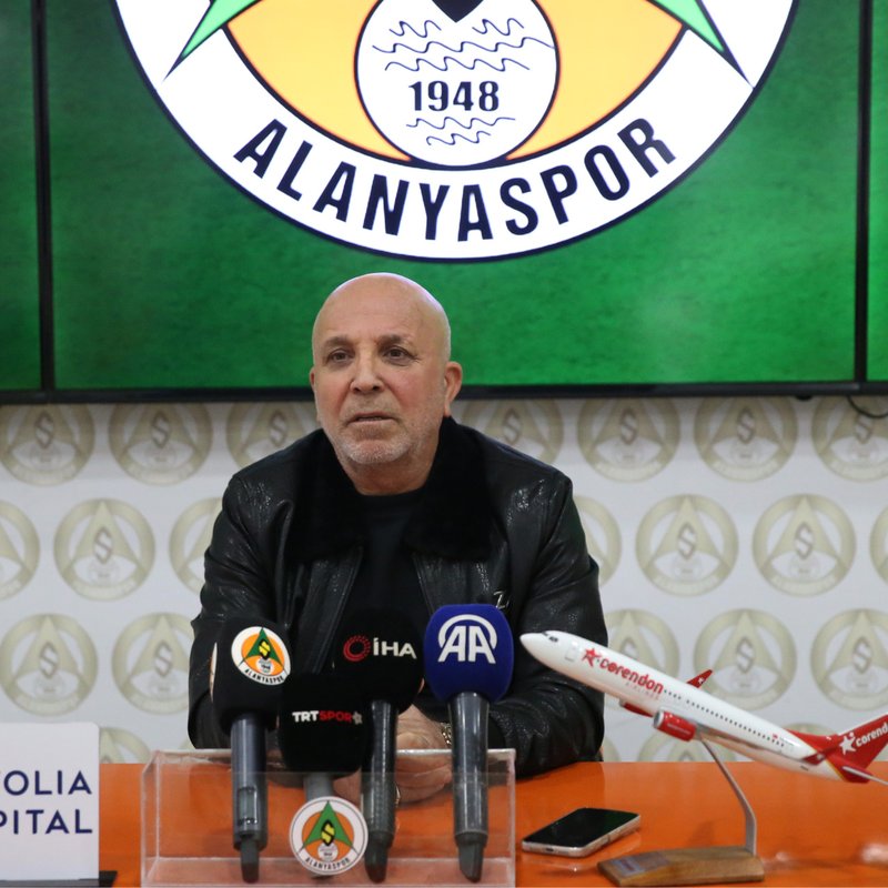 "Hasan Çavuşoğlu, transfer üzerineki düşüncelerini paylaştı!"