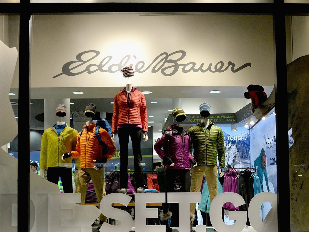 Eddie Bauer'ın perakende işletmecisi, iflas: başvurusu yaparak mağazaları kurtaracak alıcı arıyor