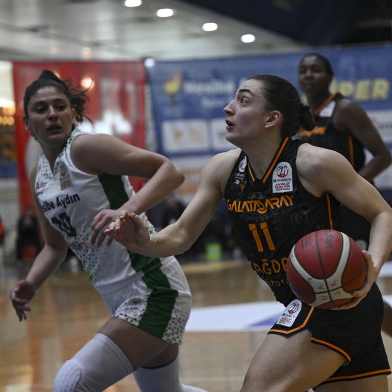 "Galatasaray, Nesibe Aydın'ı mağlup etti!"