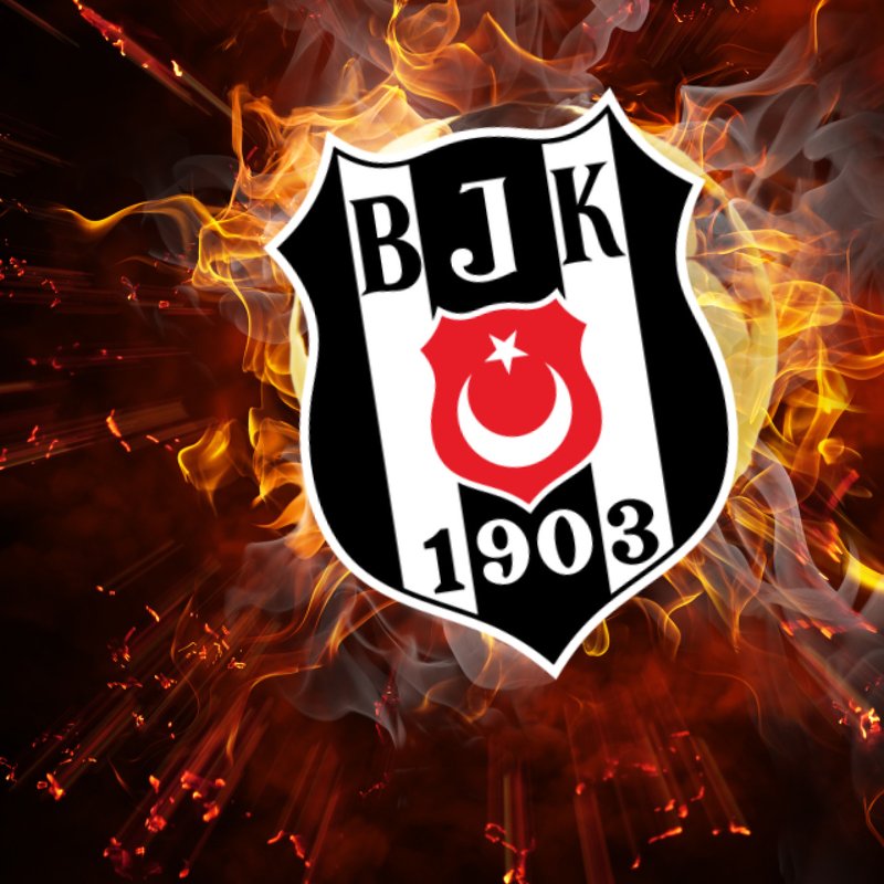 Beşiktaş'ta transfer hareketliliği: Üç futbolcu takımdan ayrılıyor