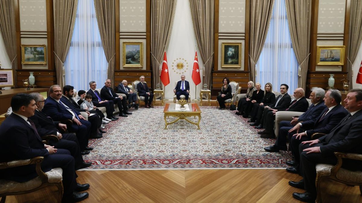 Cumhurbaşkanı Erdoğan, Kültür ve Sanat Büyük Ödülleri'ni kazanan isimleri ağırladı