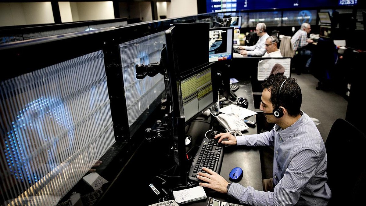 "Borsa Endeksi 13.000 Seviyesini Geçmeyi Başardı"