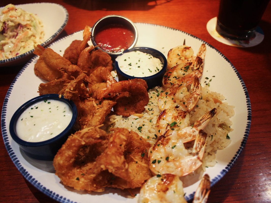 I ate at Red Lobster for the first time since its revamp. I miss Endless Shrimp, but I can't wait to go back.