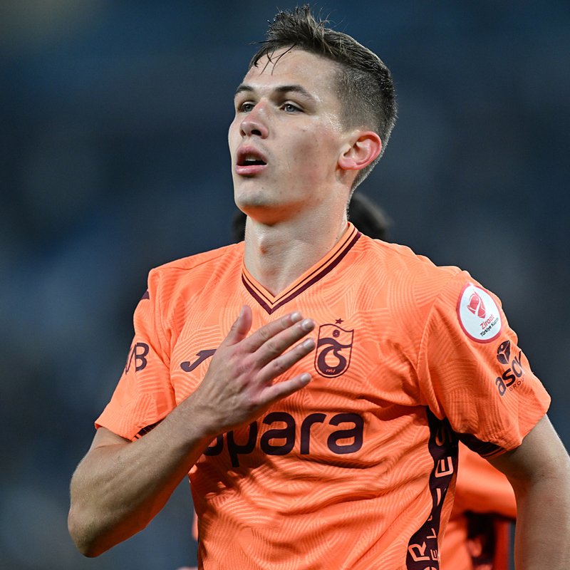 Trabzonspor, Danylo Sikan ile yollarını ayırdığını duyurdu.