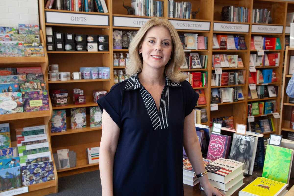 I run a 30-year-old bookstore. Here's how: I've kept sales rising for 4 straight years.