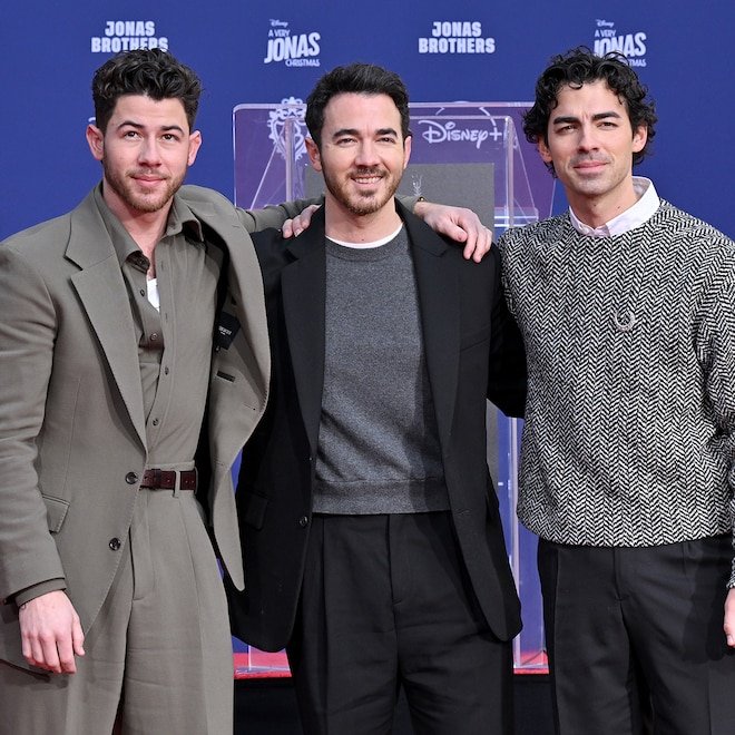 Nick, Joe and Kevin Jonas Share: Update on Their Mom After Stroke