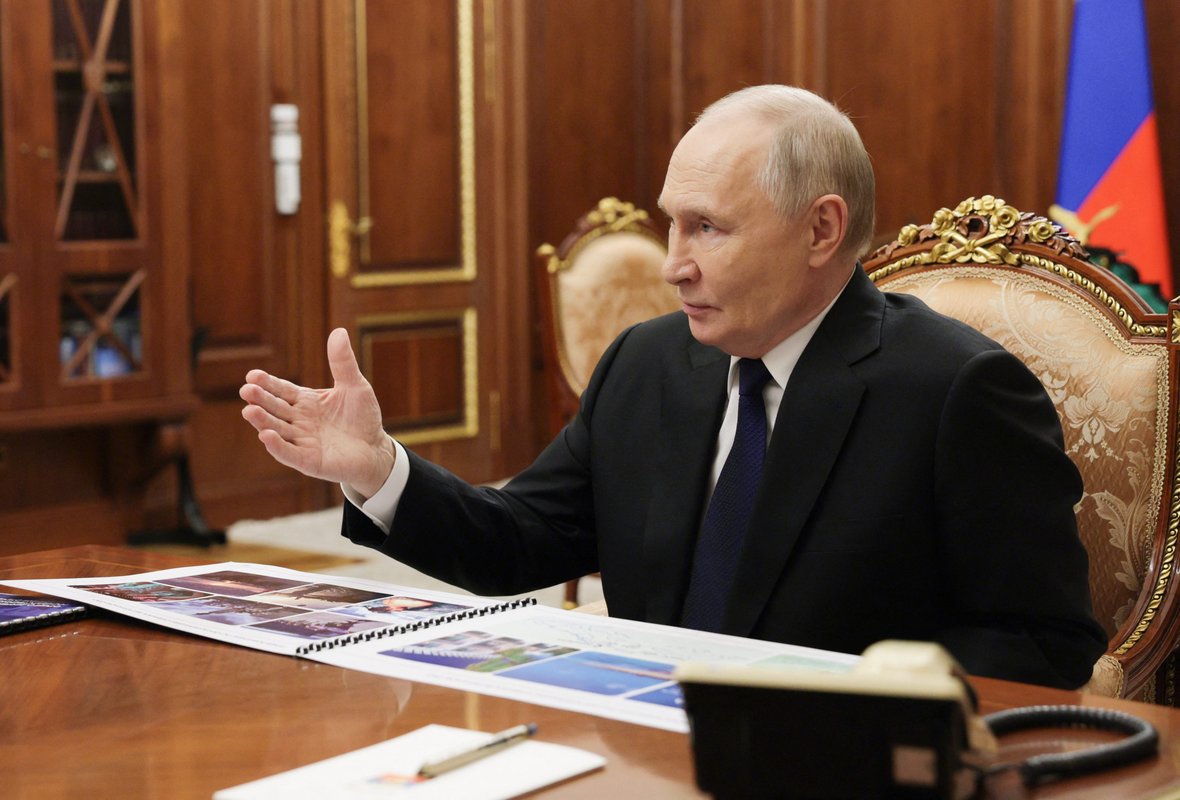 Putin, savaş döneminde Rusya'nın ekonomik yavaşlaması nedeniyle daha fazla vergi talep ediyor.