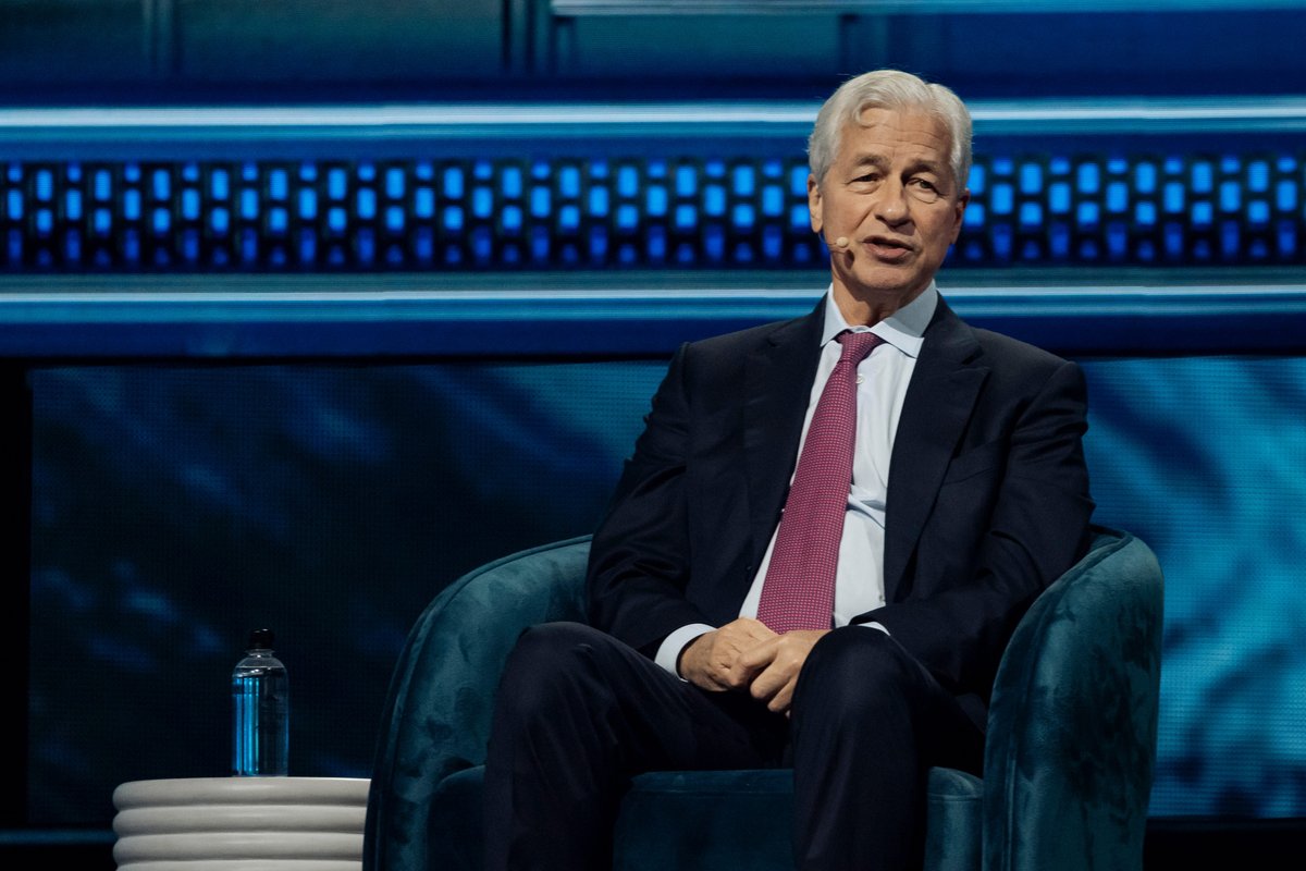 Inside JPMorgan's push for AI adoption among its sprawling software engineering ranks