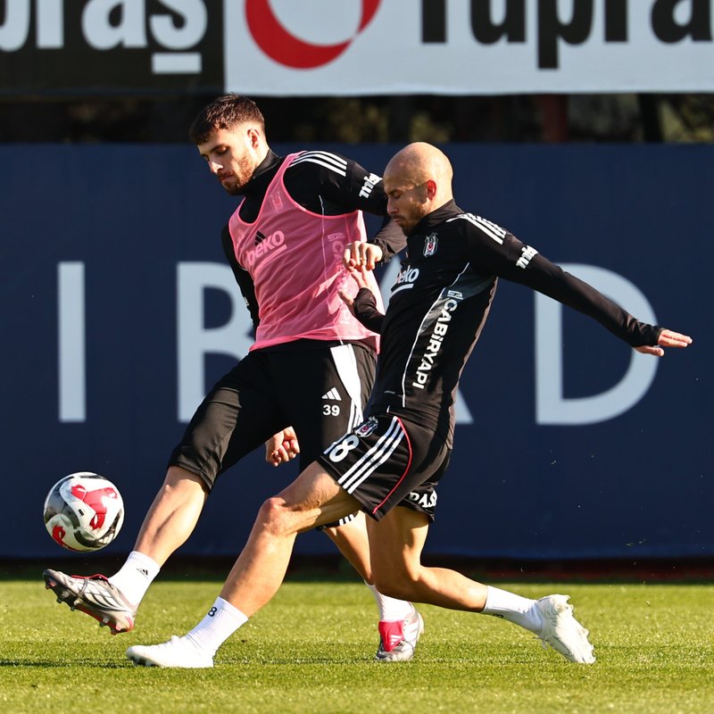 "Beşiktaş, Rizespor ile oynayacağı maç için hazırlıklarını sürdürüyor!"