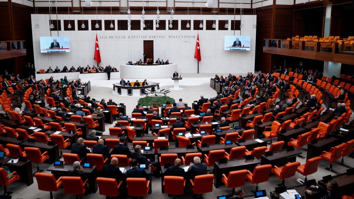 AK Parti, TBMM'ye 'Terörsüz Türkiye' isimli raporunu iletti