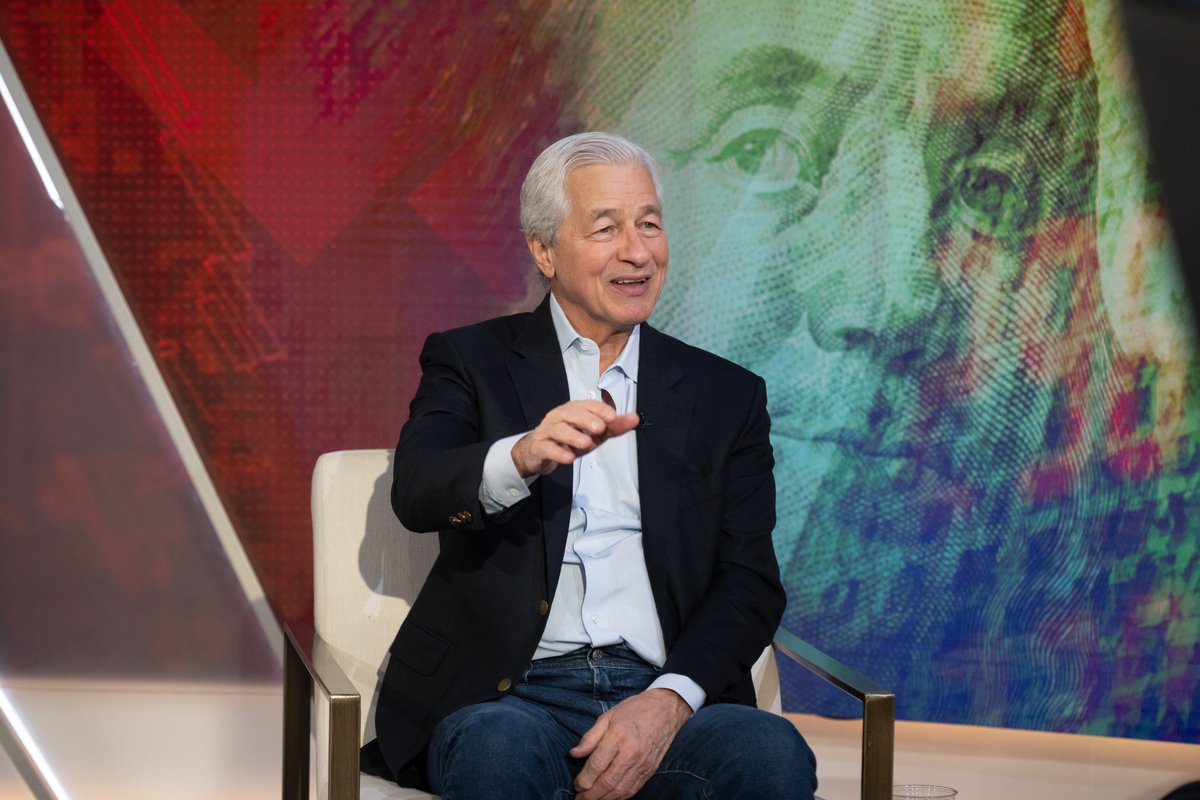 Jamie Dimon, JPMorgan'ın teknoloji yatırımlarını savunarak geri kalmamakta kararlı olduklarını vurguladı.