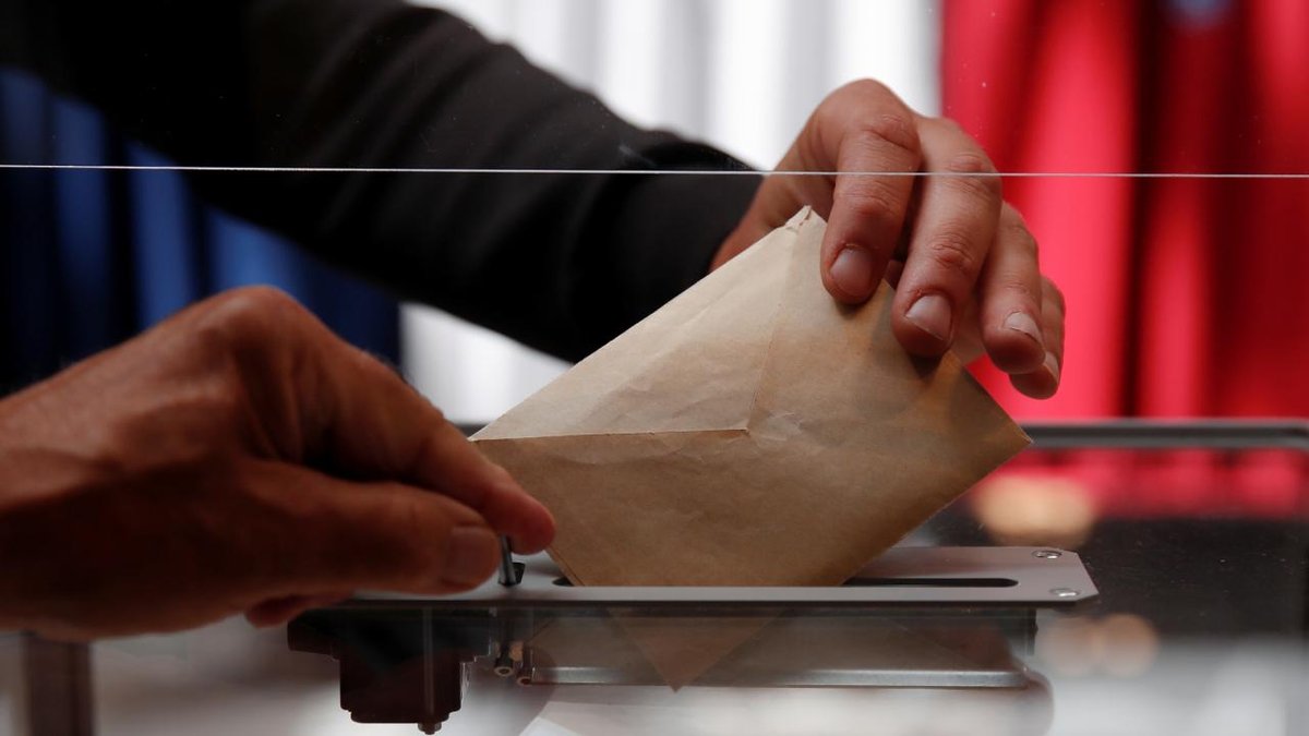 Fransa'da yarın yerel seçimlerin ilk turu düzenlenecek