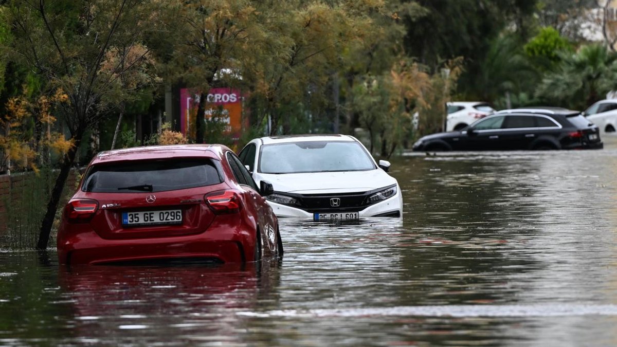 Meteoroloji'den önemli ikaz: Sel, su baskını ve fırtınalar üzerine dikkatli olunmalı