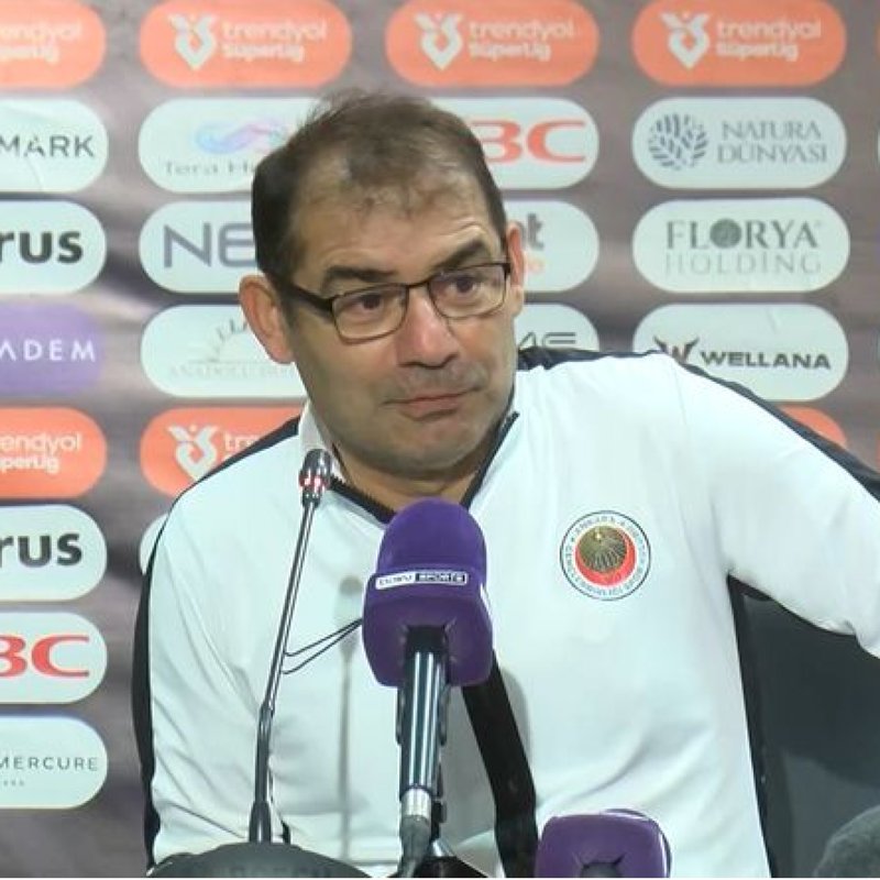 "Futbolculardan pozisyonlarına uygun şekilde yararlanmayı hedefliyoruz"