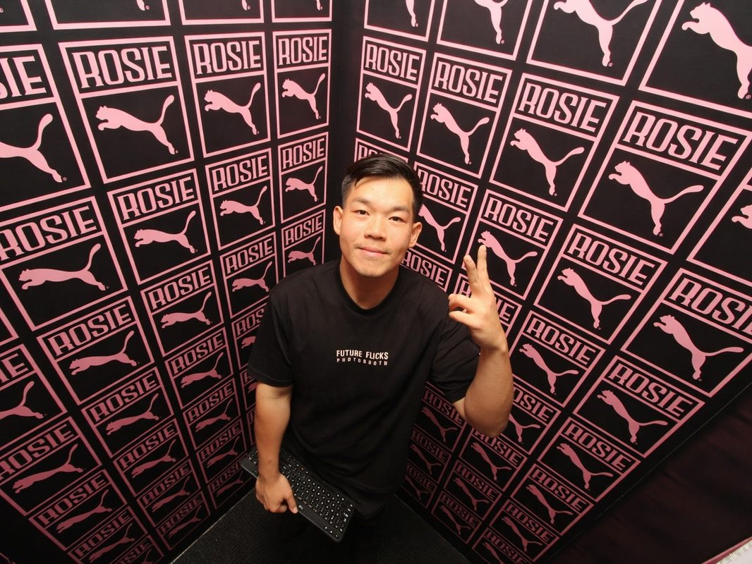 I make around $6,000 a month from my photo booth: side hustle. It's on track to replace my corporate income.