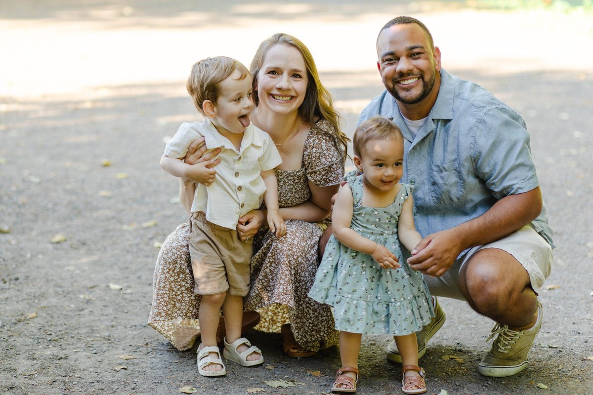 A millennial retired early by investing in real estate and one index fund. He explains why he likes owning both assets.