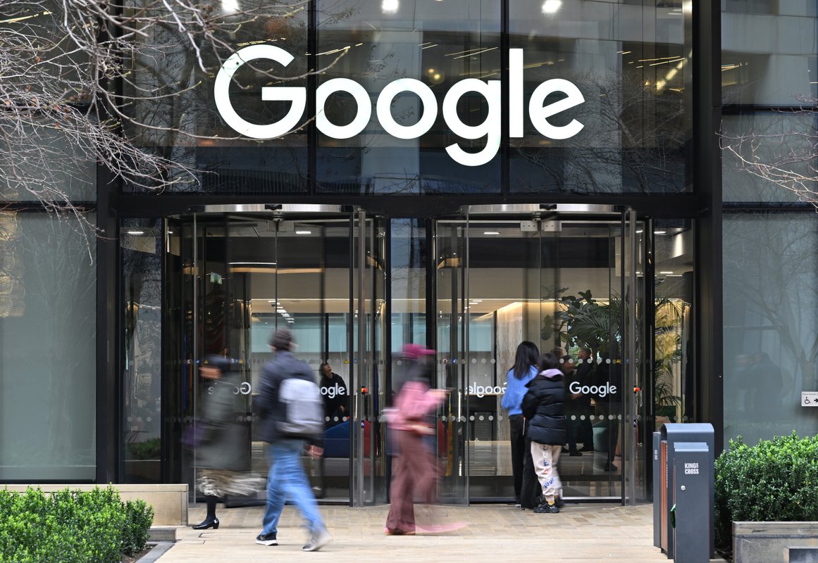 "800 Google çalışanı, ICE ve CBP ile olan bulut sözleşmelerinin sonlandırılmasını talep ediyor"