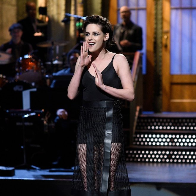 Kristen Stewart, SNL Monologunda Neden Açık Kaldığını Açıkladı