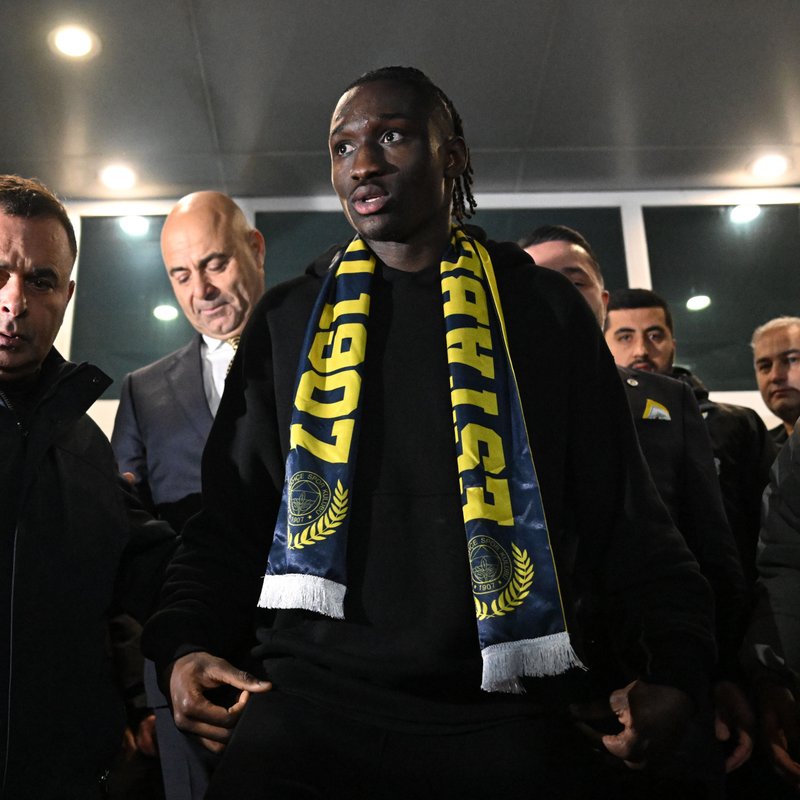 "Sidiki Cherif, Fenerbahçe için İstanbul'da buluştu!"