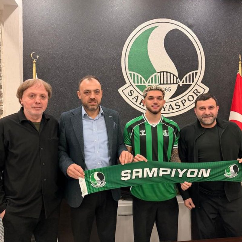 Sakaryaspor, Beşiktaş'tan transfer ettiği futbolcuyu duyurdu!