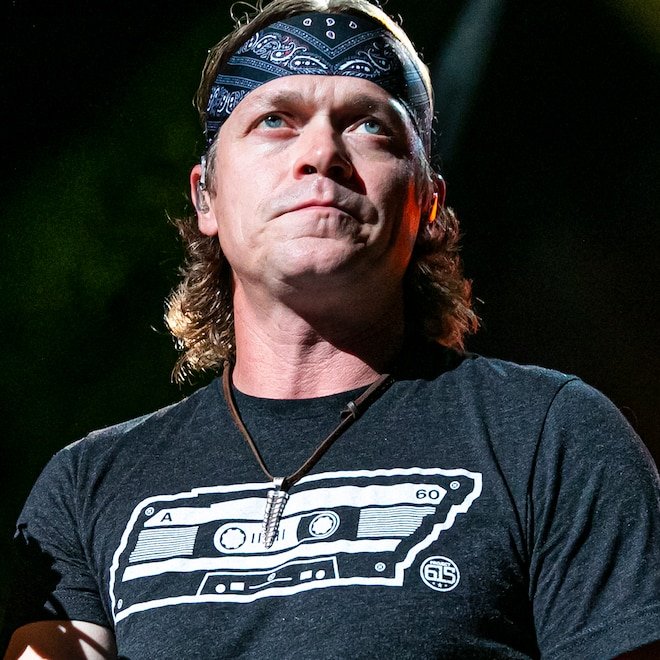 3 Doors Down'un Solisti Brad: Arnold, 47 Yaşında Hayatını Kaybetti