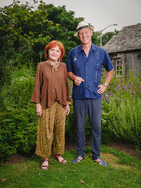 Inside the war over leaf: blowers tearing millionaire Hamptons homeowners apart