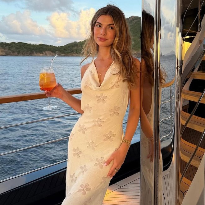 Kit Keenan, Annesi Cynthia Rowley'nin NYC Daire Alımında Desteklediği İddiasını Reddetti