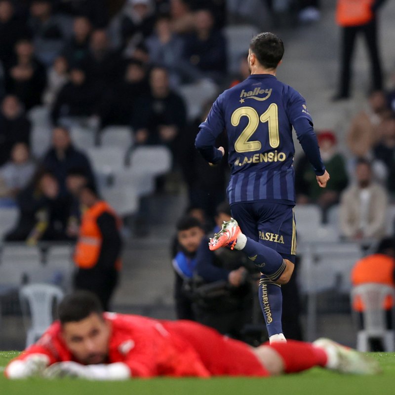 "Asensio, gol atma serisini sürdürüyor!"