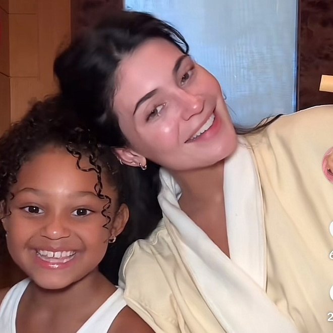 Kylie Jenner'ın Kızı Stormi, Doğum Gününde Labubu Koleksiyonunu Tanıttı