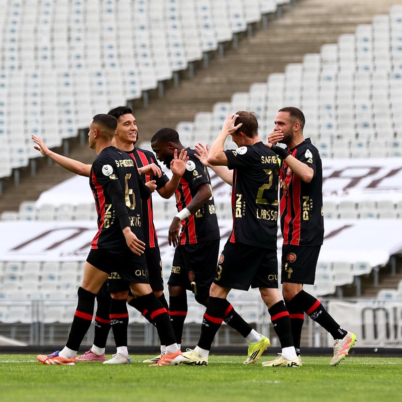 Karagümrük Süper Lig'e galibiyetle veda etti!