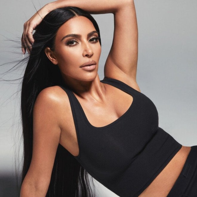 SKIMS’ Secret Sale Has Tees, Pants & Dresses Under $50
