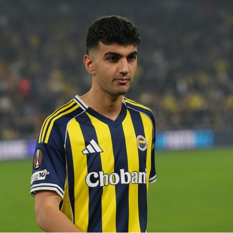 "Geride kalsak bile mücadeleyi bırakmayız, biz Fenerbahçe'yiz"