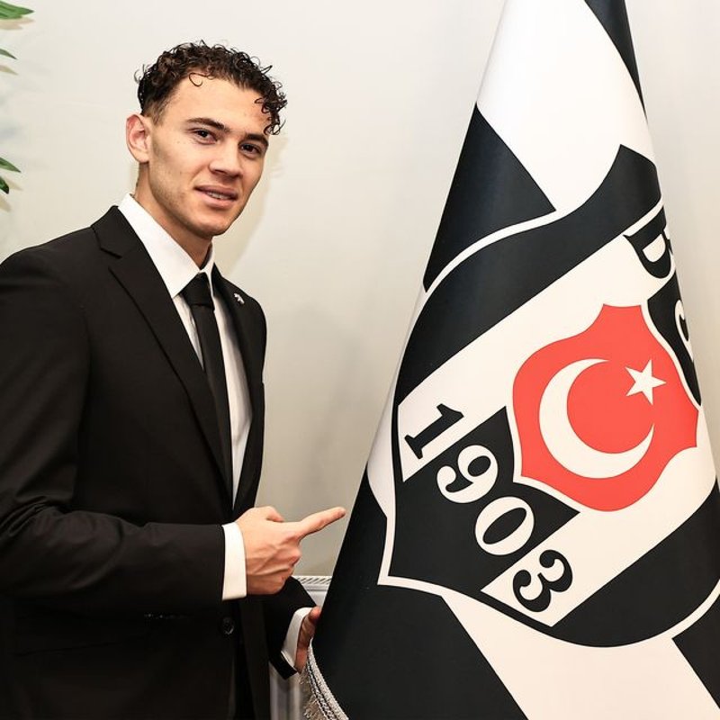 "Beşiktaş, tarihinde 195. yabancı: futbolcusu Asllani ile anlaşmaya vardı!"