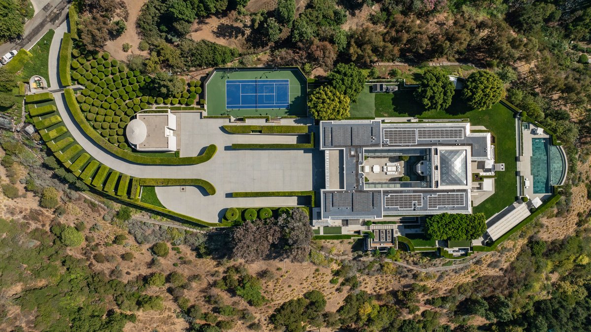 See the lavish homes 5 billionaires are selling — and why it could be tough for them to find buyers