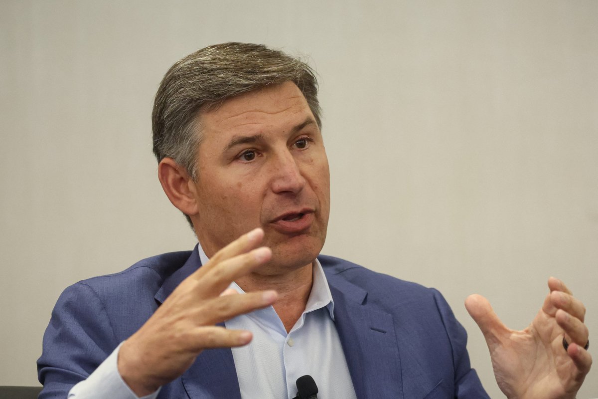 SoFi'nin CEO'su: Trump'ın kredi kartı sınırı, kişisel kredilere yönlendirir ve bu durum SoFi için olumlu olur
